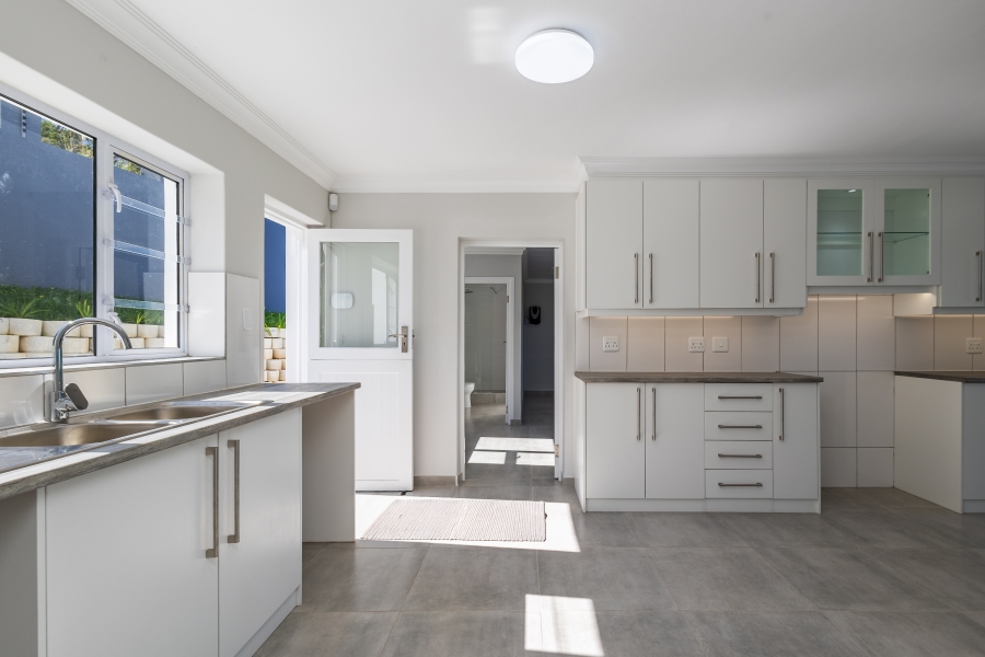 4 Bedroom Property for Sale in Old Place Western Cape